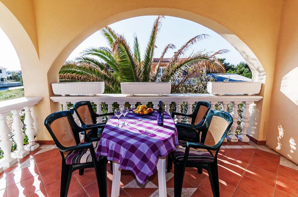 Villa Mare Apartments Vir Ngoại thất bức ảnh