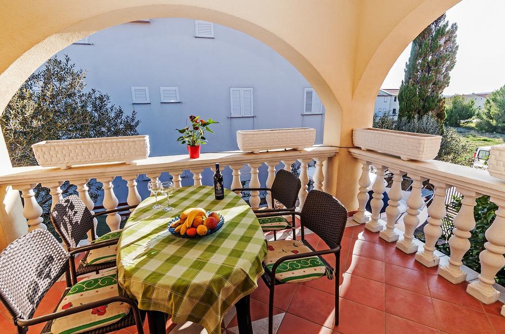 Villa Mare Apartments Vir Ngoại thất bức ảnh