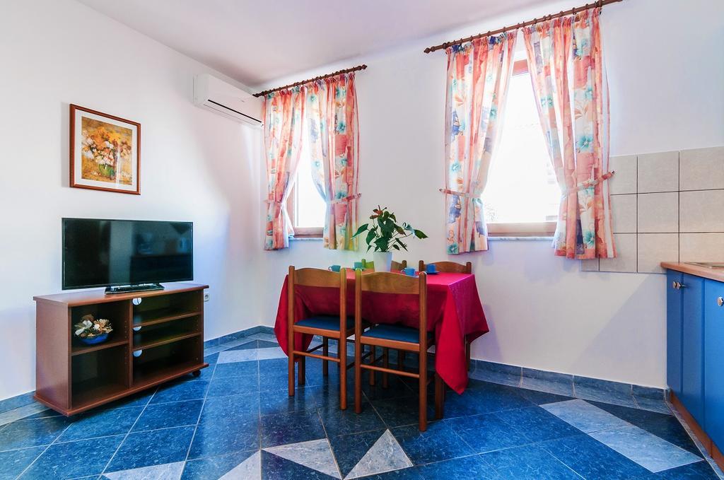 Villa Mare Apartments Vir Ngoại thất bức ảnh